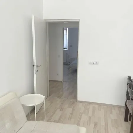 Zentrale Low-budget Unterkunft Speziell Fuer Gruppen Und Fachkraefte