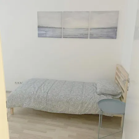 Daire Zentrale Low-budget Unterkunft Speziell Fuer Gruppen Und Fachkraefte *